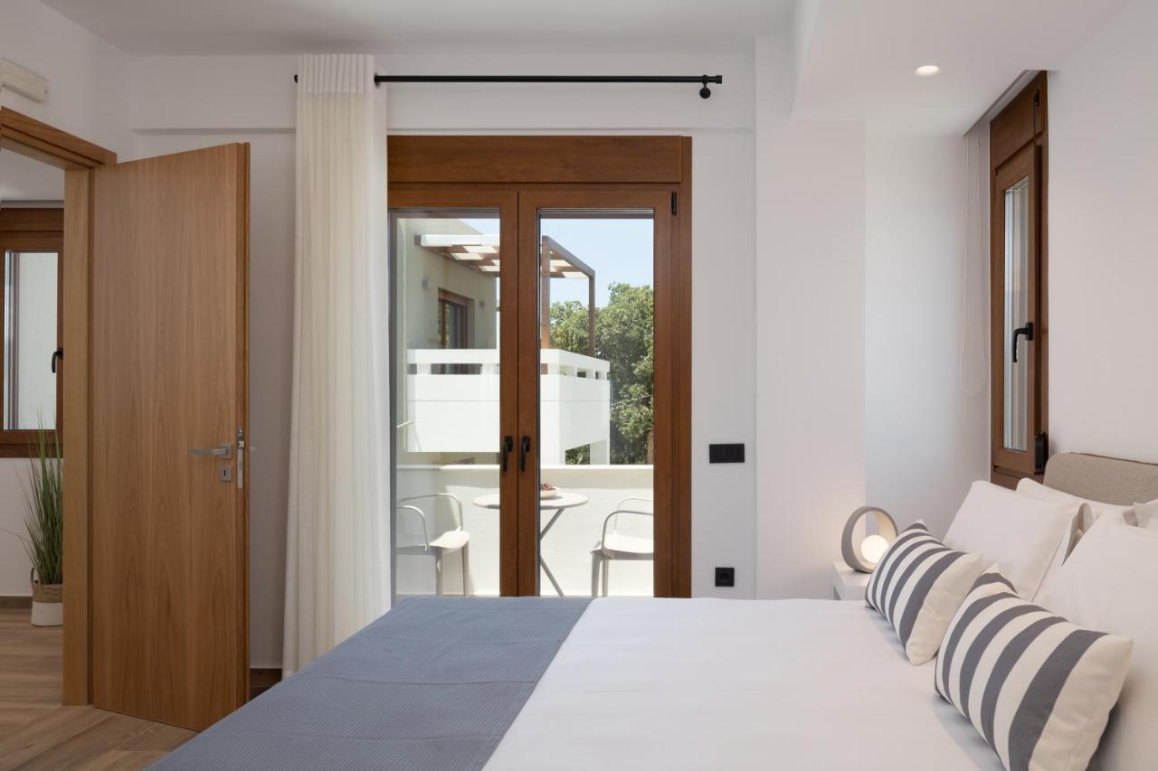 De Light Boutique Villas I II & III - Close To Rethymno, By Thinkvilla Atsipopoulo Bagian luar foto