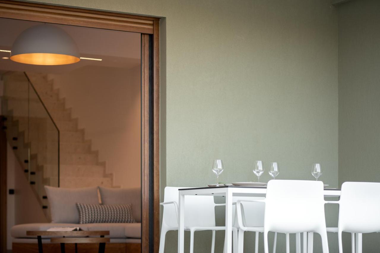 De Light Boutique Villas I II & III - Close To Rethymno, By Thinkvilla Atsipopoulo Bagian luar foto