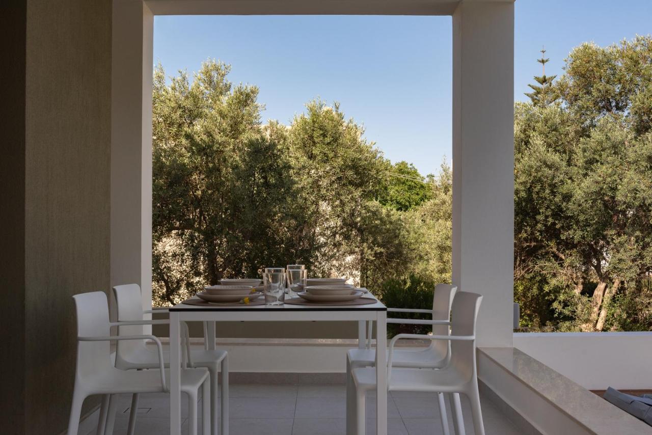 De Light Boutique Villas I II & III - Close To Rethymno, By Thinkvilla Atsipopoulo Bagian luar foto