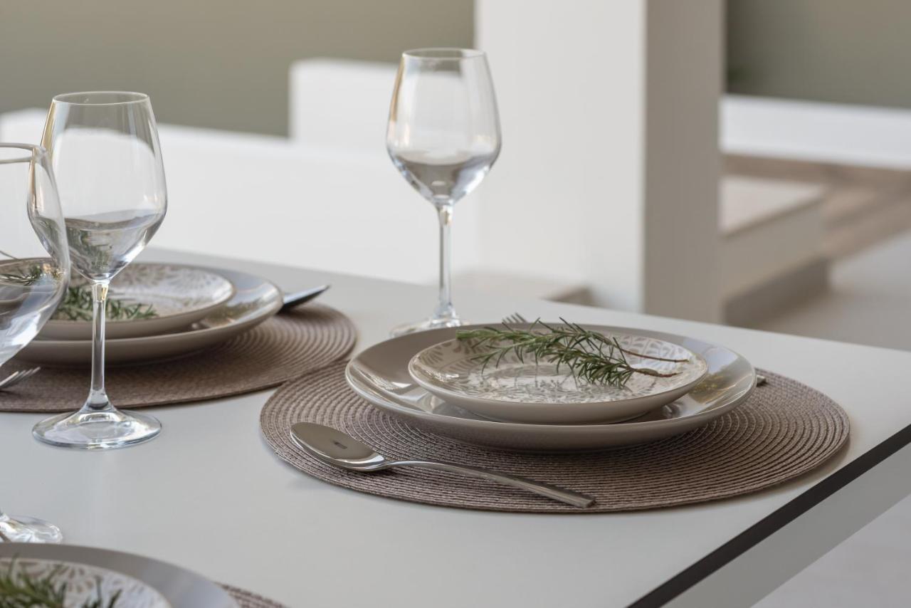De Light Boutique Villas I II & III - Close To Rethymno, By Thinkvilla Atsipopoulo Bagian luar foto