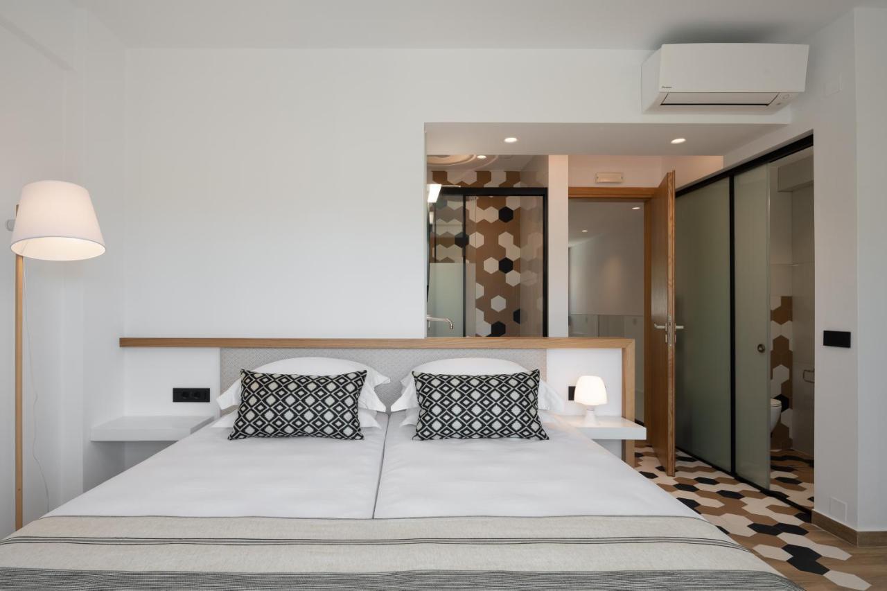 De Light Boutique Villas I II & III - Close To Rethymno, By Thinkvilla Atsipopoulo Bagian luar foto