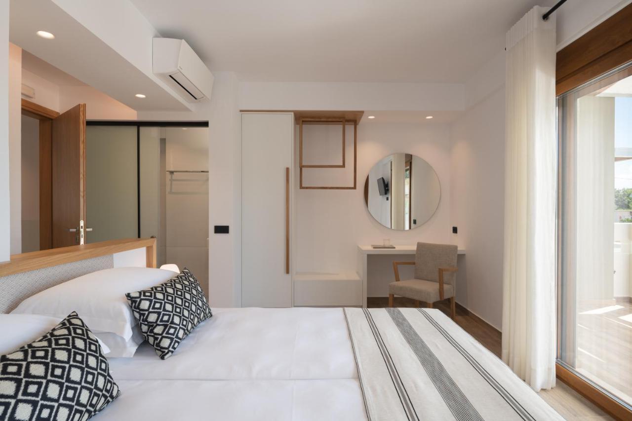 De Light Boutique Villas I II & III - Close To Rethymno, By Thinkvilla Atsipopoulo Bagian luar foto