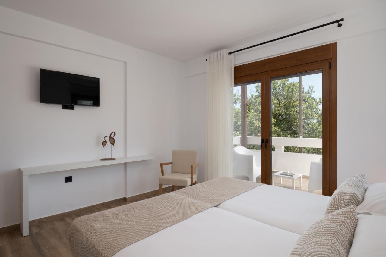 De Light Boutique Villas I II & III - Close To Rethymno, By Thinkvilla Atsipopoulo Bagian luar foto