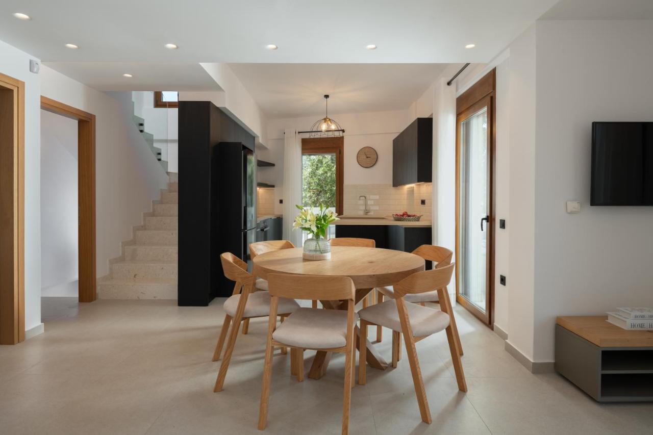 De Light Boutique Villas I II & III - Close To Rethymno, By Thinkvilla Atsipopoulo Bagian luar foto